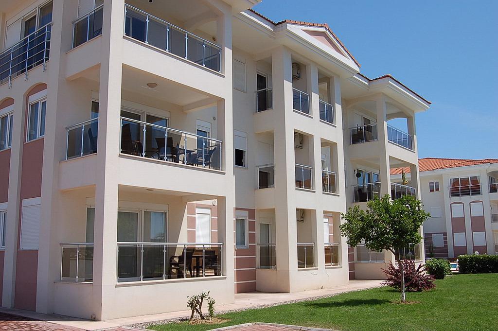 Four Seasons Sokak No 07600 Appartement